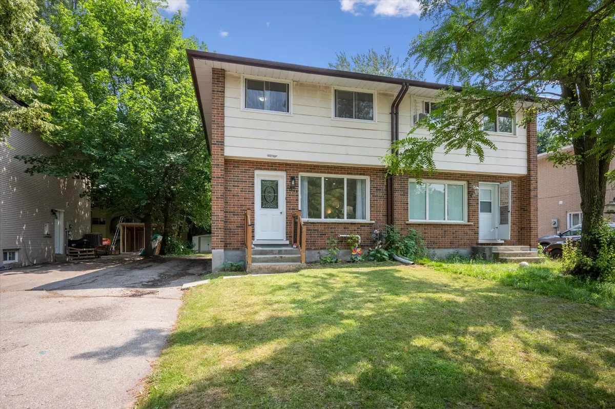 Waterloo, ON N2L 4T3,187A Cedarvale CRES
