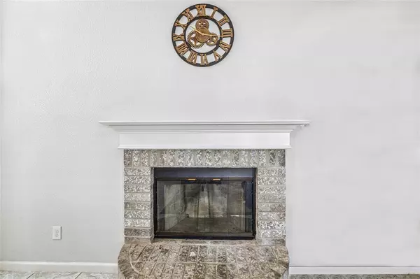 Fort Worth, TX 76179,6405 Longmont Trail