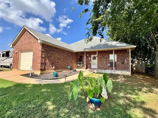 Alvarado, TX 76009,213 S Preston Street