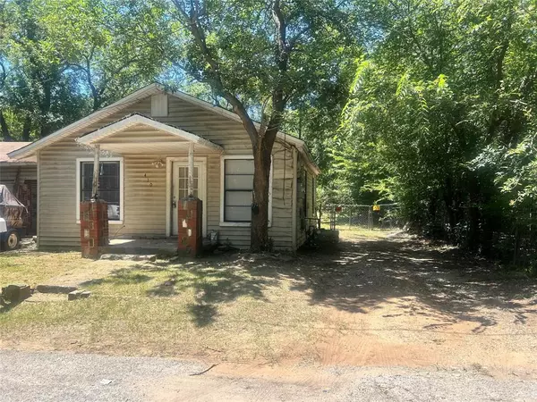 Bowie, TX 76230,412/410 Small Street