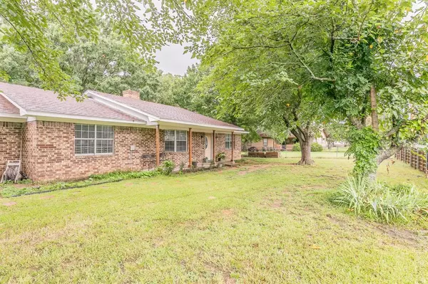Tioga, TX 76271,904 Sherman St