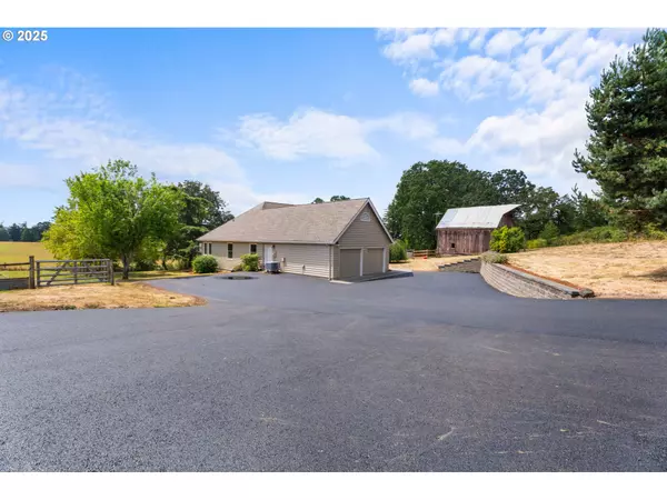 Newberg, OR 97132,30410 NE FERNWOOD RD