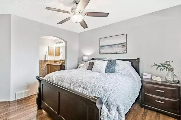 Okotoks, AB T1S 2H5,105 Cimarron Park CIR