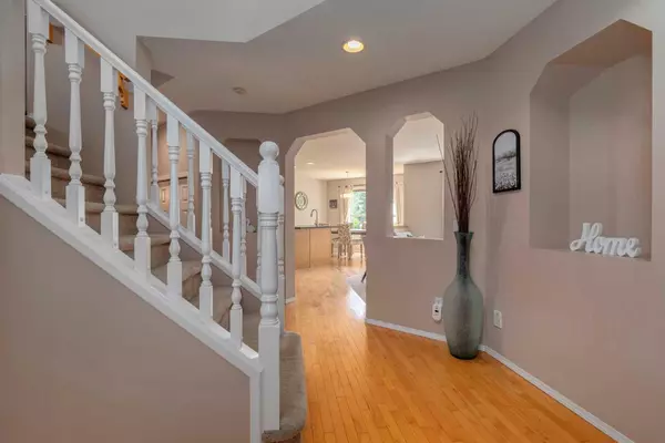 Calgary, AB T3M1A6,78 Cranfield CRES SE