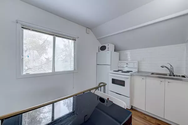 Toronto C07, ON M2N 1M7,135 Sheppard AVE W #Unit 2