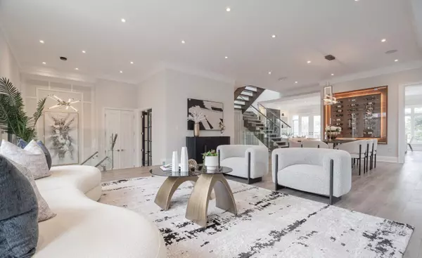 Toronto C06, ON M3H 1Y2,106 Allingham GDNS