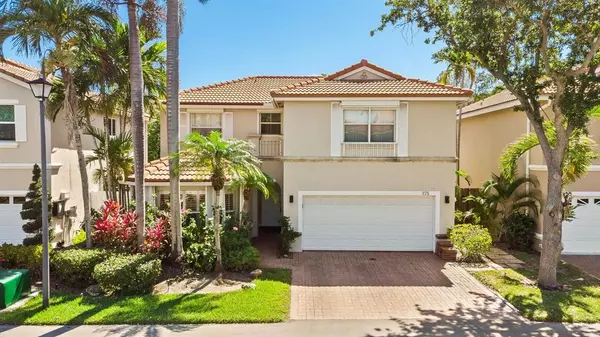 975 Weeping Willow Way, Hollywood, FL 33019