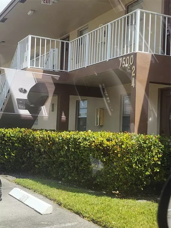 7500 NW 4th Pl, Margate, FL 33063