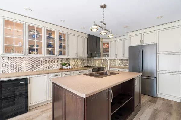 Tiny, ON L9M 0M2,6 Meadowbrook BLVD
