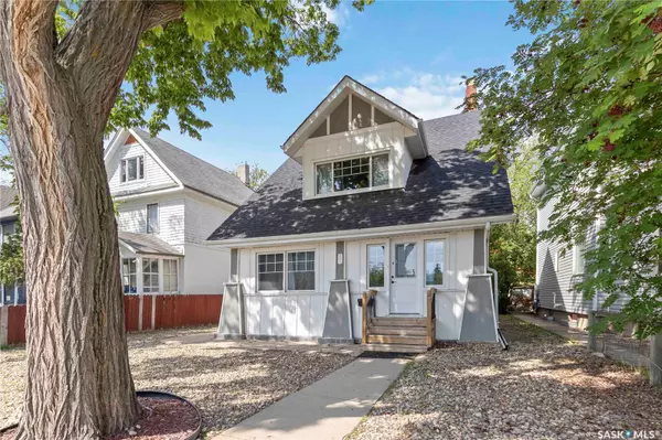 931 7th AVENUE N, Saskatoon, SK S7K 2V7