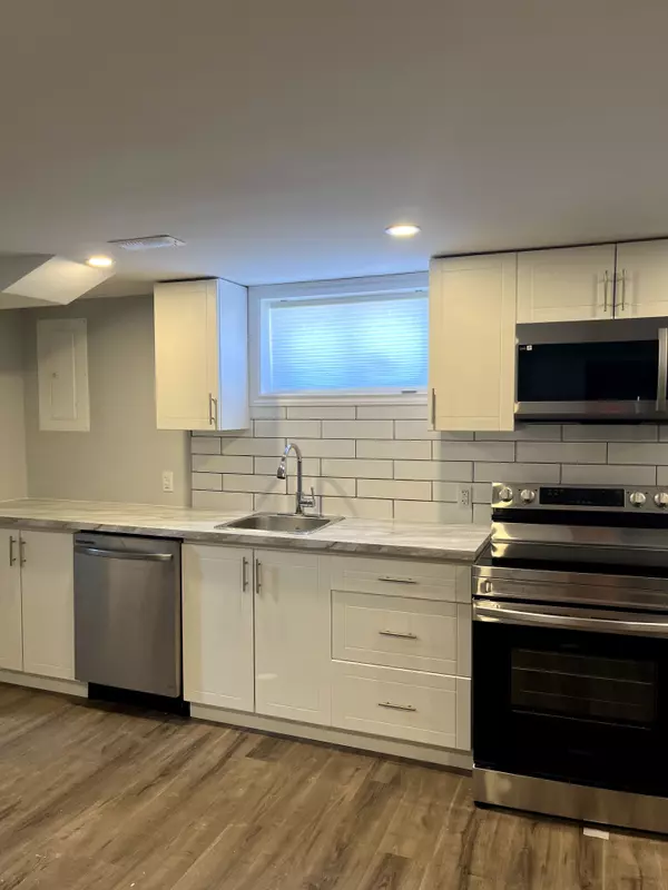 Welland, ON L3B 4K2,621 Hagar ST #2