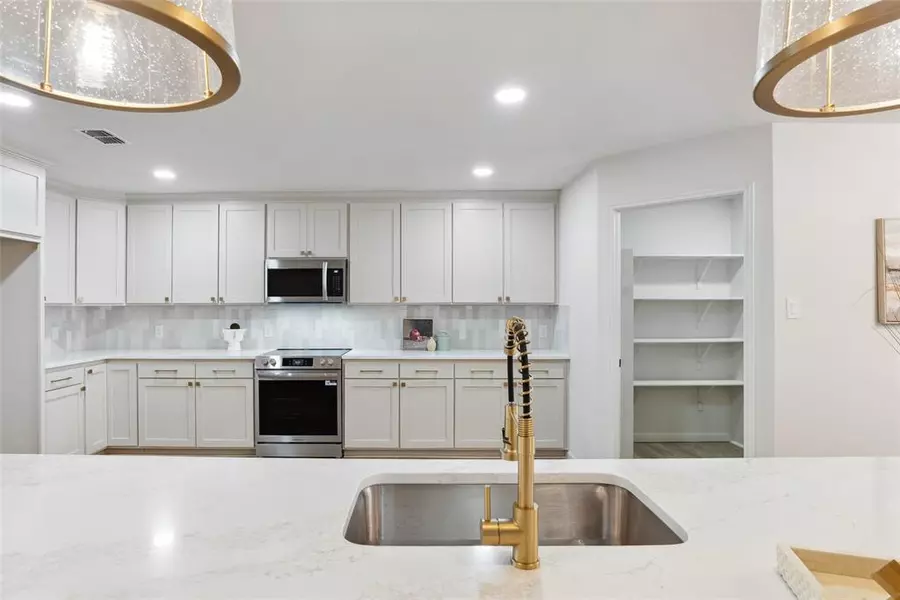 5501 Pandale Valley Drive, Mckinney, TX 75071
