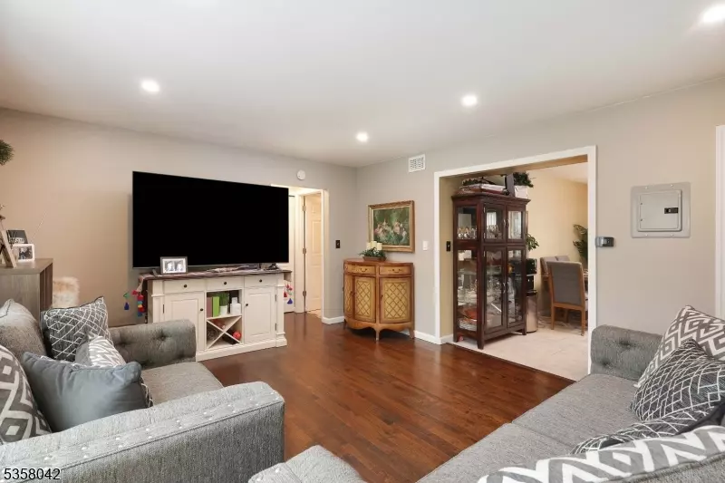 18 Judson Street Apt 11A #11A, Edison Twp., NJ 08837