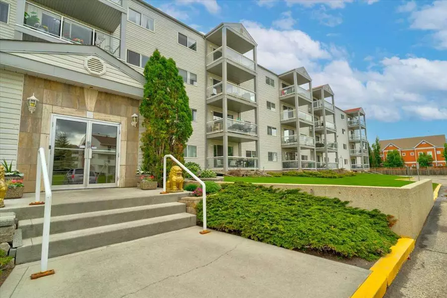 9700 92 AVE #320, Grande Prairie, AB T8X 6Z7