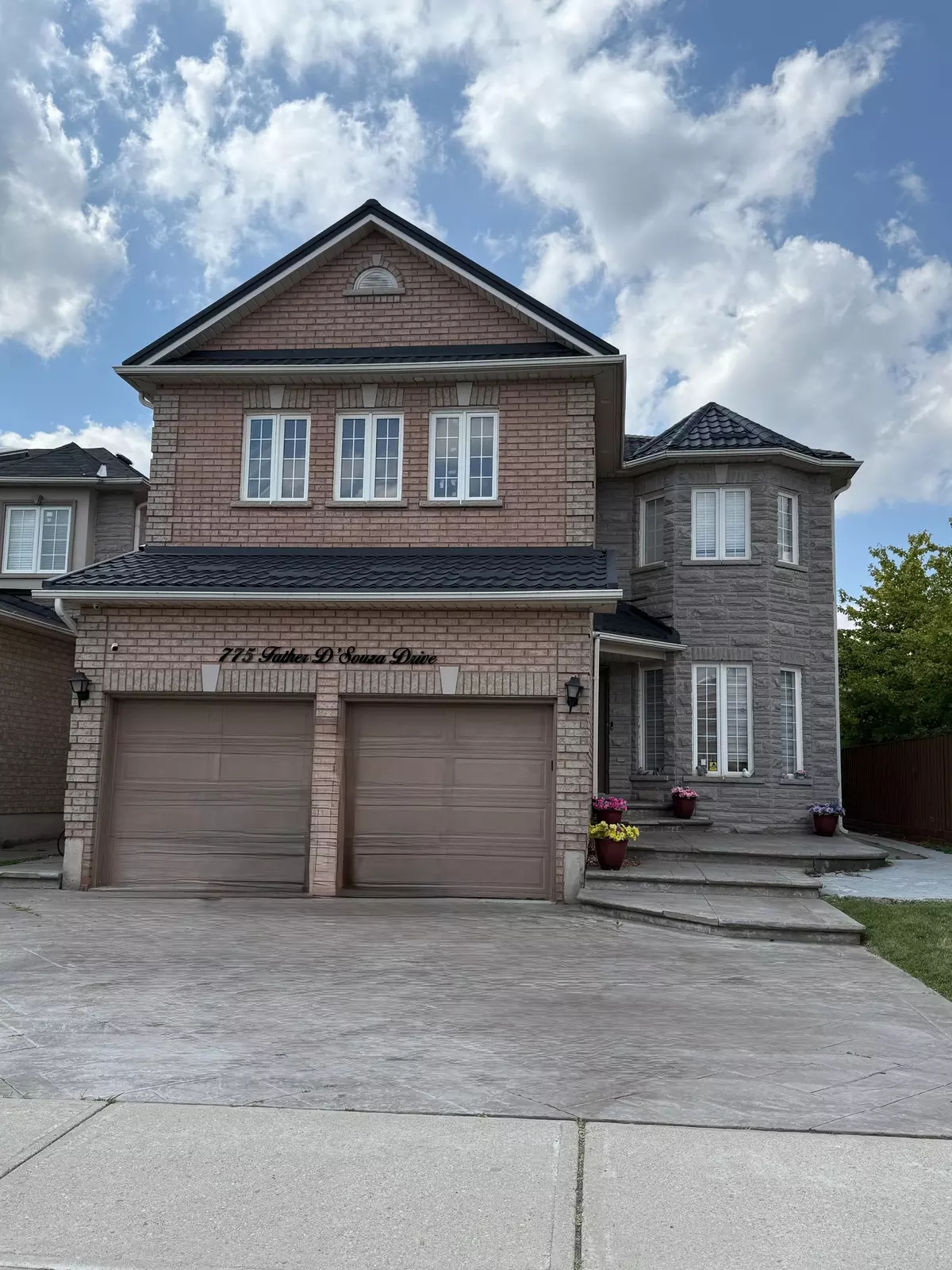 Mississauga, ON L5V 2X5,775 Father D'souza DR #Bsmt- Apartment A