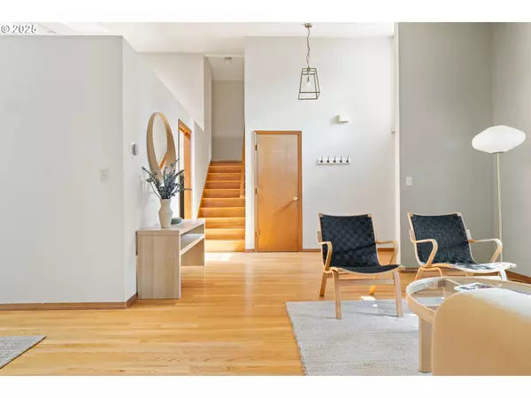 Portland, OR 97219,10105 SW 36TH CT