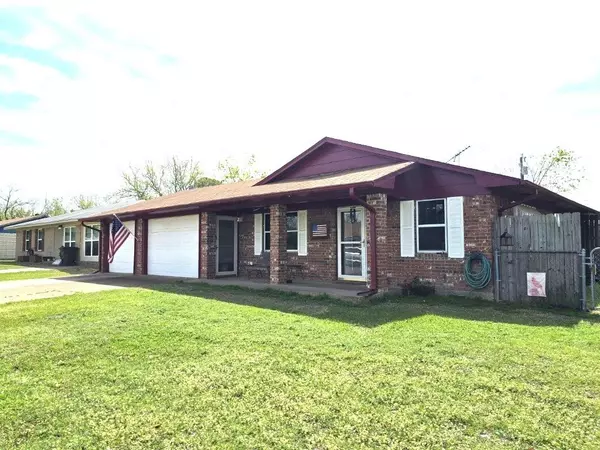 Mabank, TX 75147,211 W Alene Drive