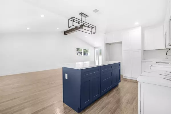 Irving, TX 75062,1122 Edwards Court S