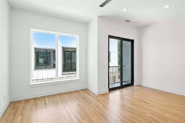 Dallas, TX 75206,5833 Oram Street #3