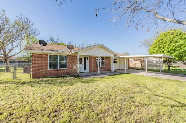 Mineral Wells, TX 76067,1910 11th Street