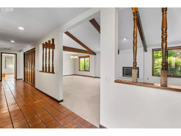 Portland, OR 97230,2352 NE 151ST AVE