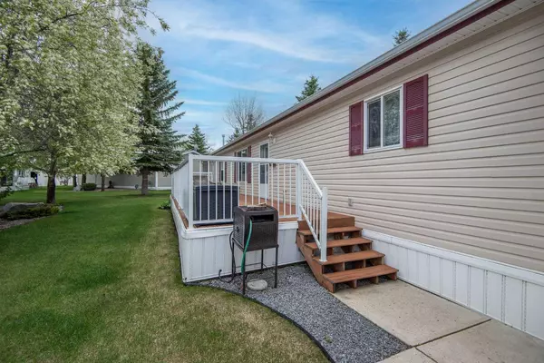 Red Deer, AB T4R 2Z8,4920 Dorchester AVE
