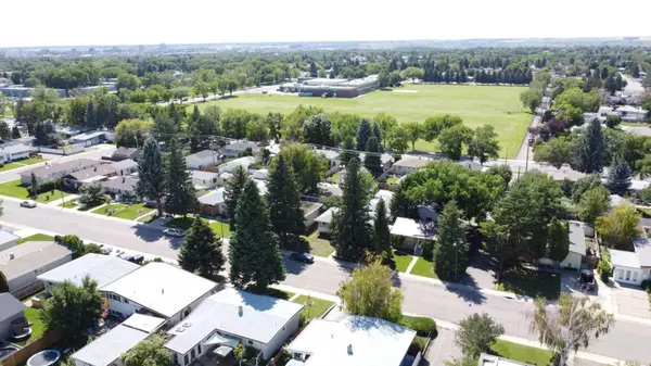 1036 25 ST North, Lethbridge, AB T1H 2V8