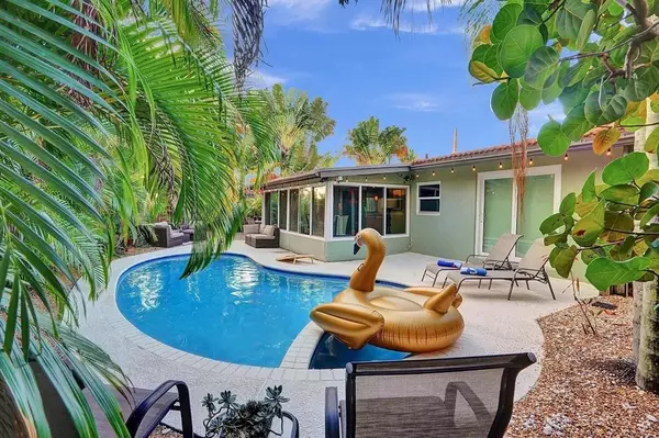 8 NE 29th St, Wilton Manors, FL 33334