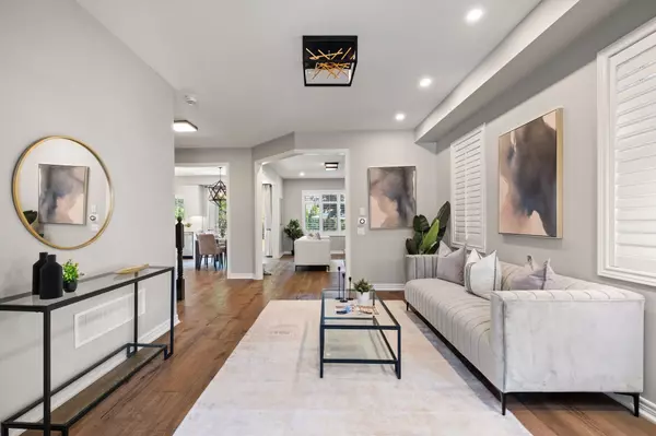 Caledon, ON L7C 3Y8,21 Fieldstone Lane AVE