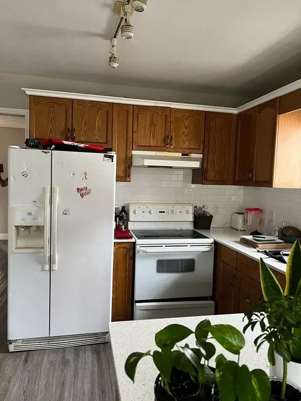 London East, ON N5V 4Z1,185 Thurman CIR