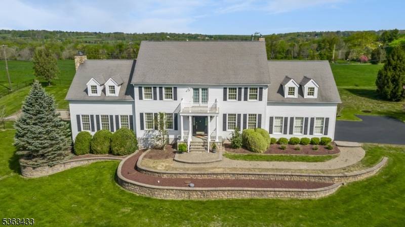 3 Covered Bridge Rd, Delaware Twp., NJ 08559