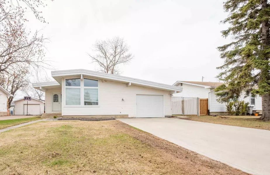 10245 113 AVE, Grande Prairie, AB T8V 1W9
