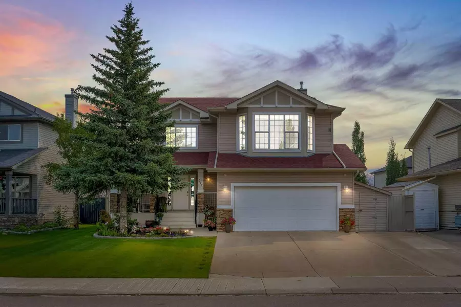 217 West Creek DR, Chestermere, AB T1X 1K7