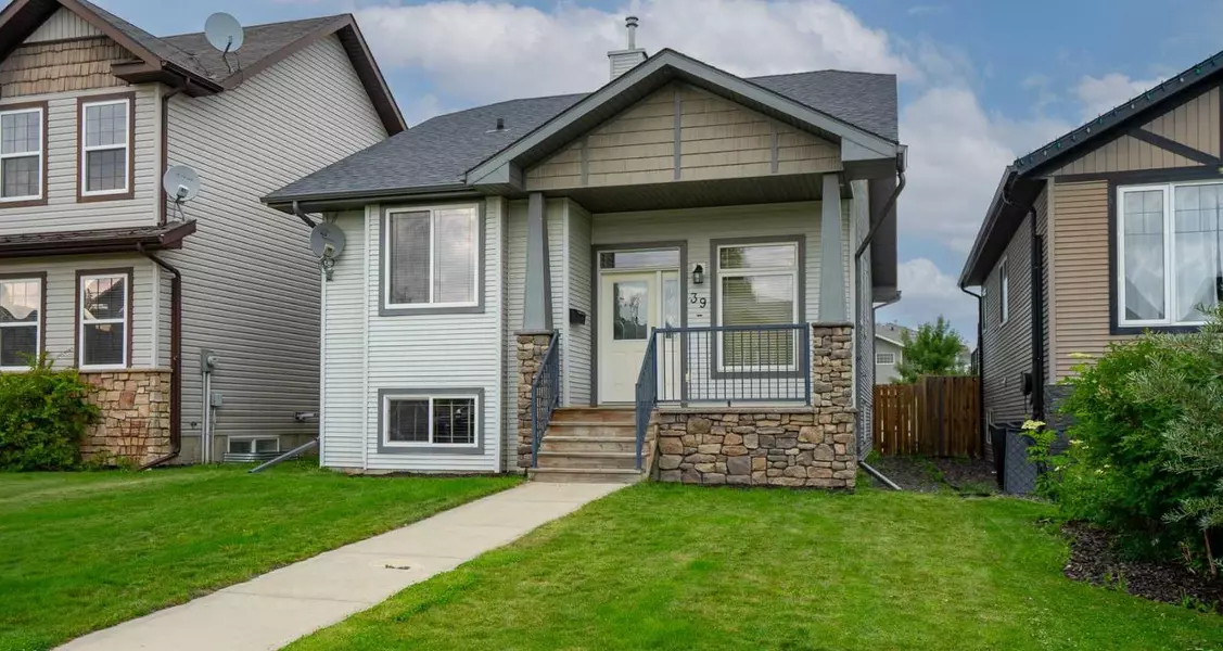 39 Reynolds RD, Sylvan Lake, AB T4S 0C2