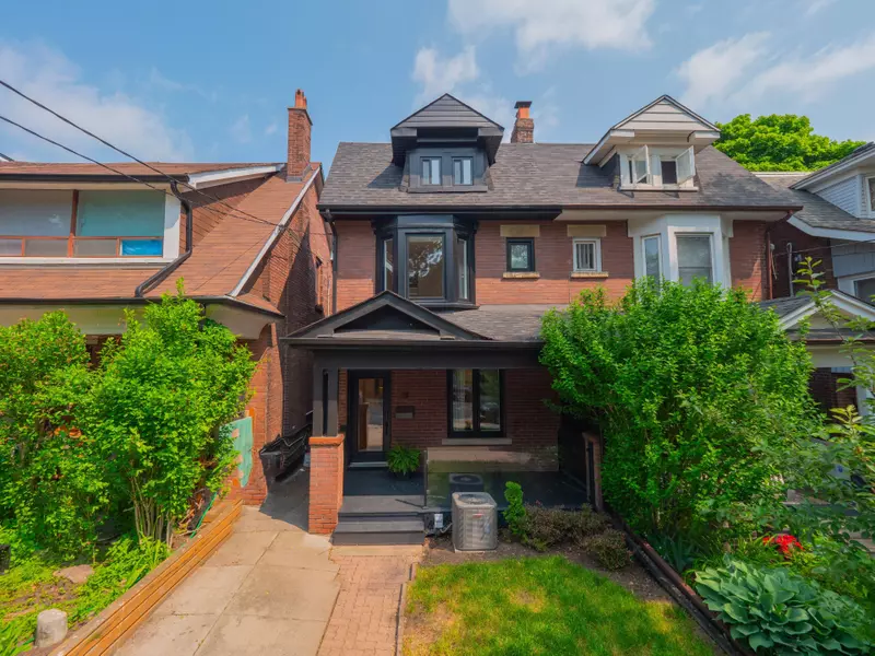 18 Millbrook CRES, Toronto E01, ON M4K 1H3