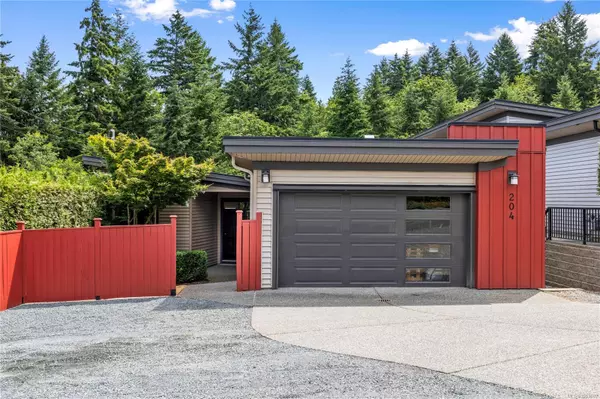 204 Westwood Rd, Nanaimo, BC V9R 6S3