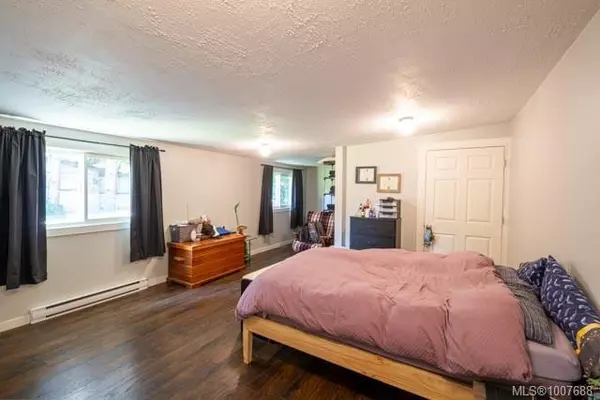 Campbell River, BC V9H 1C1,4791 Upland Rd