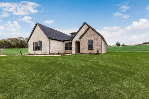 Van Alstyne, TX 75495,1090 Julian Drive
