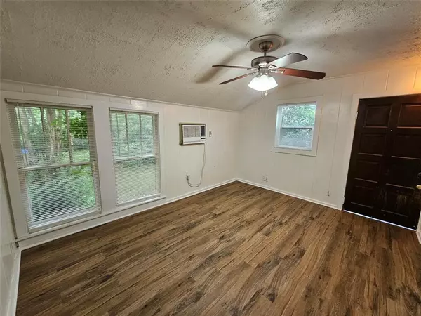 Denton, TX 76201,717 Fulton Street #717