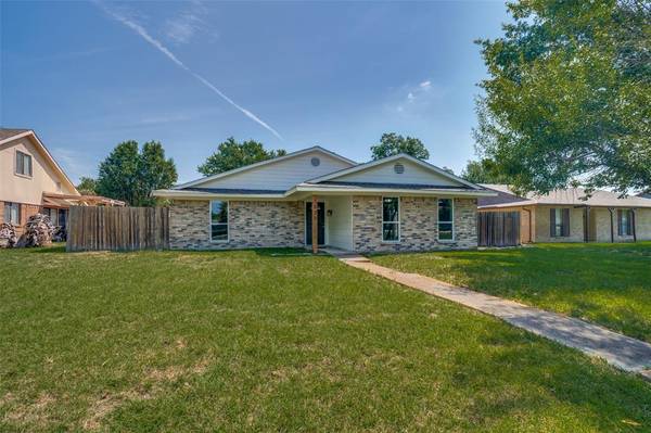 1829 Castle Drive, Garland, TX 75040