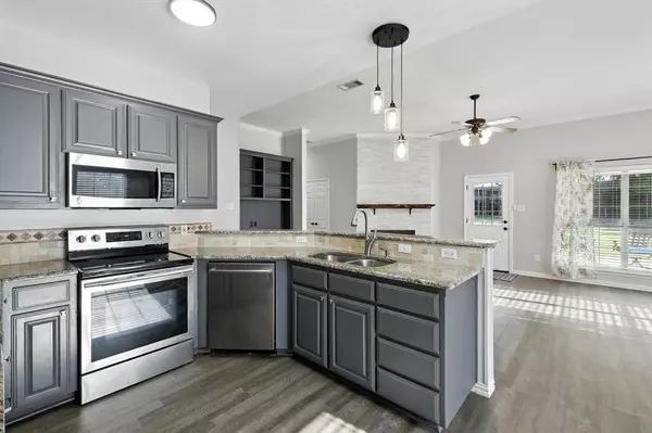 Justin, TX 76247,106 N Blue Bonnet Circle