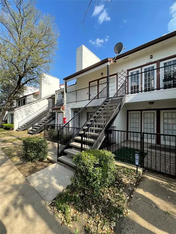 Dallas, TX 75240,13215 Emily Road #2203
