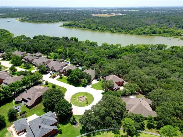 Shady Shores, TX 76208,1100 Cogburn Court