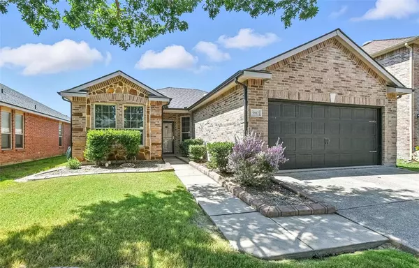 5817 Deck House Road, Fort Worth, TX 76179