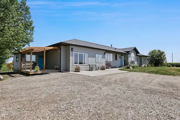 Rural Rocky View County, AB T1P 1L7,250020 Range Road 275