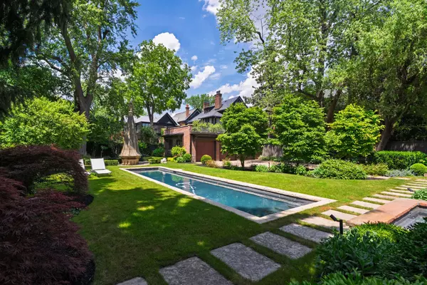 Toronto C09, ON M4W 1N3,20 Elm AVE