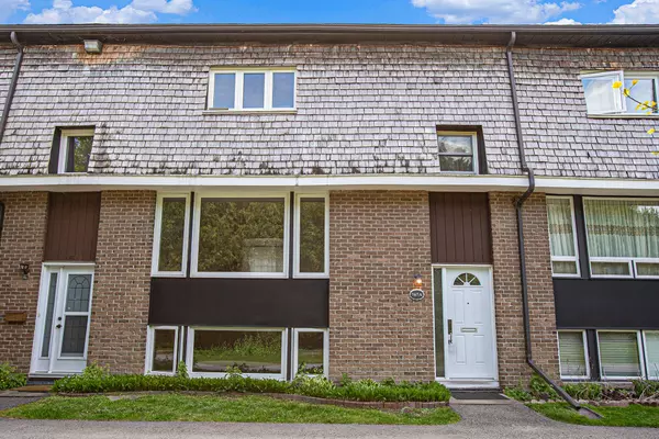 Billings Bridge - Riverside Park And Area, ON K1V 6L9,767 A Springland DR