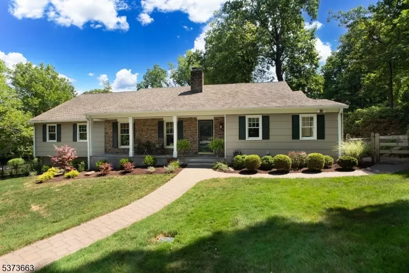 24 Blazier Rd, Warren Twp., NJ 07059