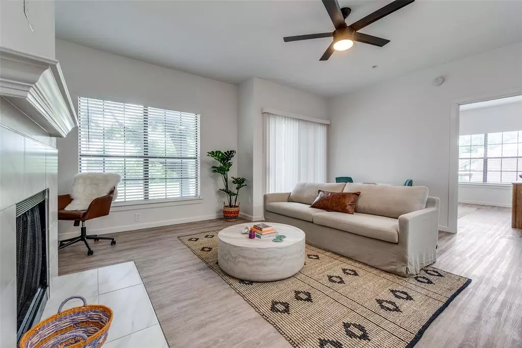 Dallas, TX 75206,6003 Oram Street #106