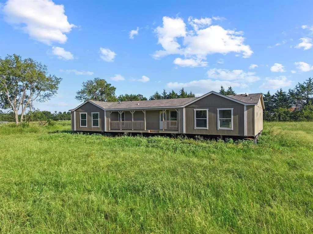Bonham, TX 75418,372 Hemby Way